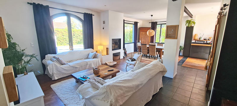 Maison - 143 m² - 5 pièces