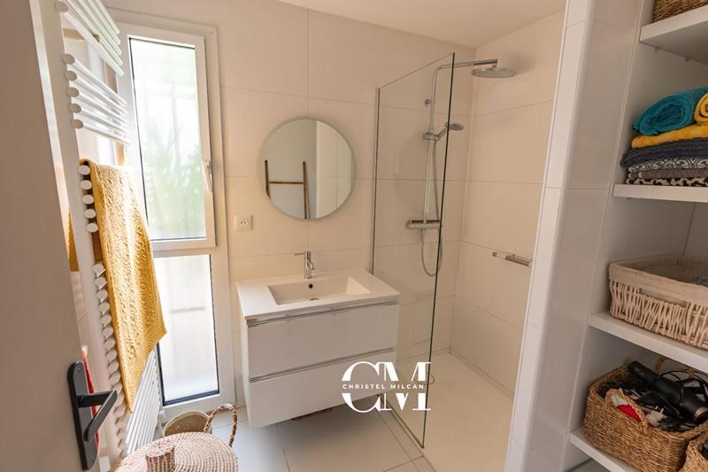 Appartement - 98 m² - 4 pièces