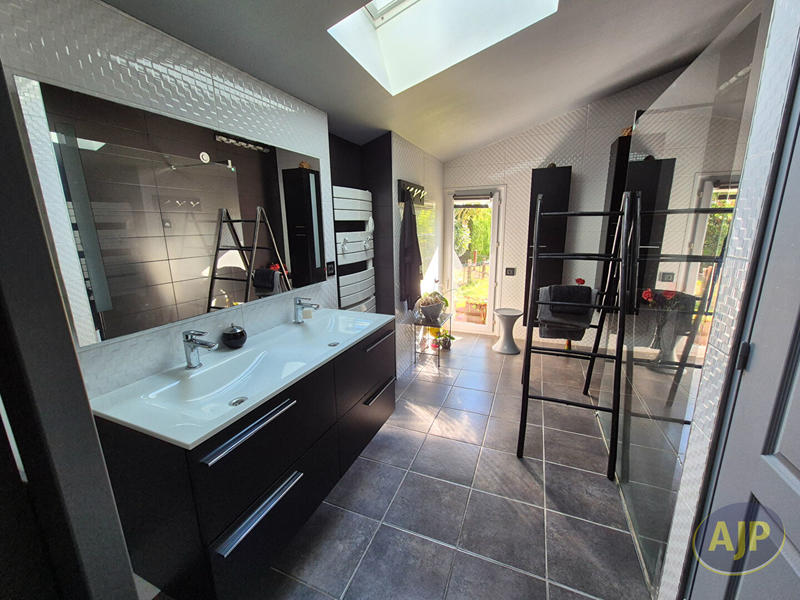 Longère - 157 m² - 5 pièces