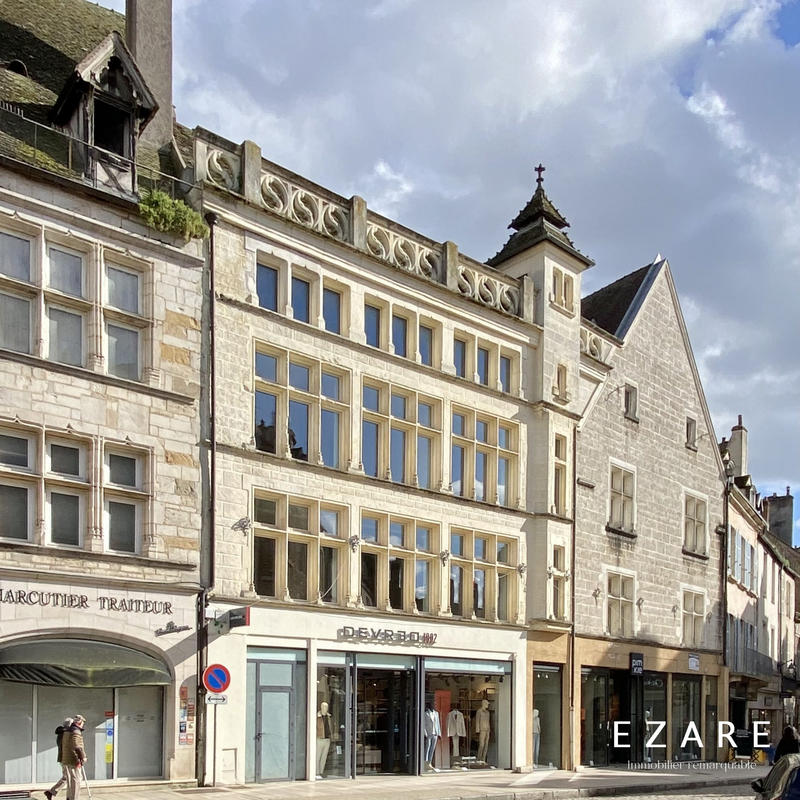 Appartement - 158 m² - 6 pièces