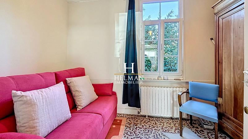 Maison - 163 m² - 7 pièces