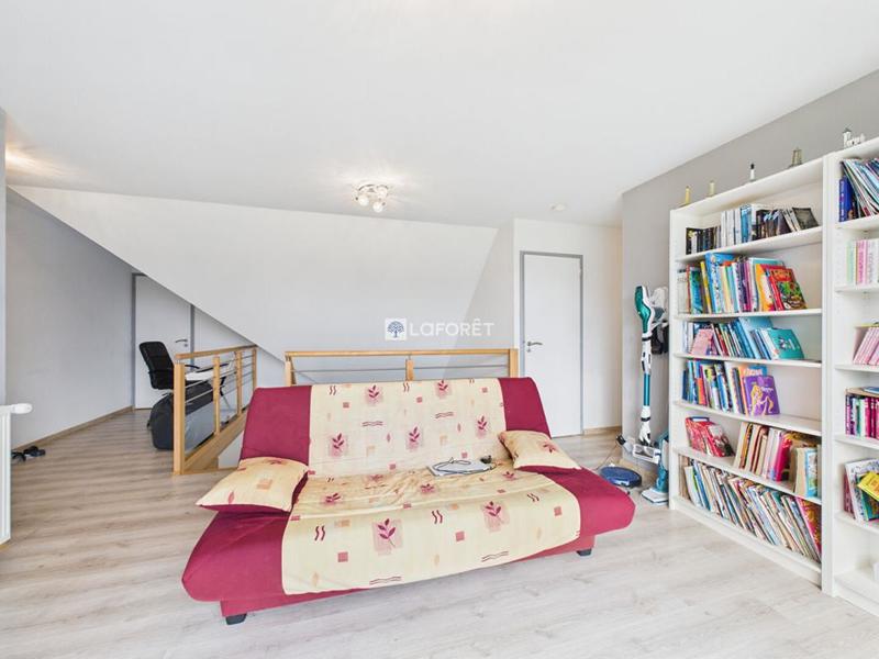 Propriété - 240 m² - 8 pièces