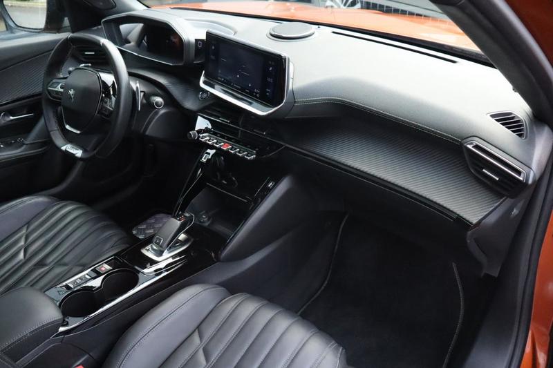 Peugeot 2008 PureTech 155 s&amp;S Eat8 Gt Pack