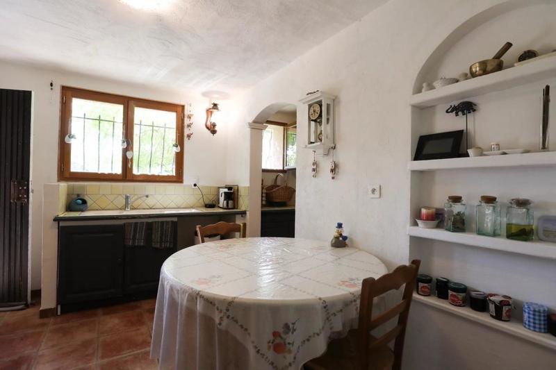 Villa - 182 m² - 6 pièces