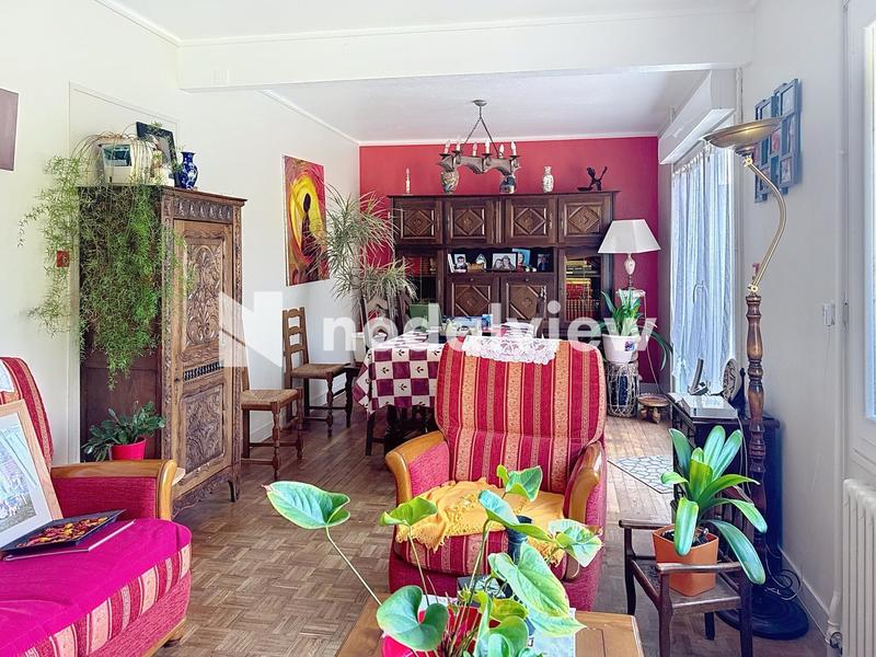 Maison - 90 m² - 5 pièces