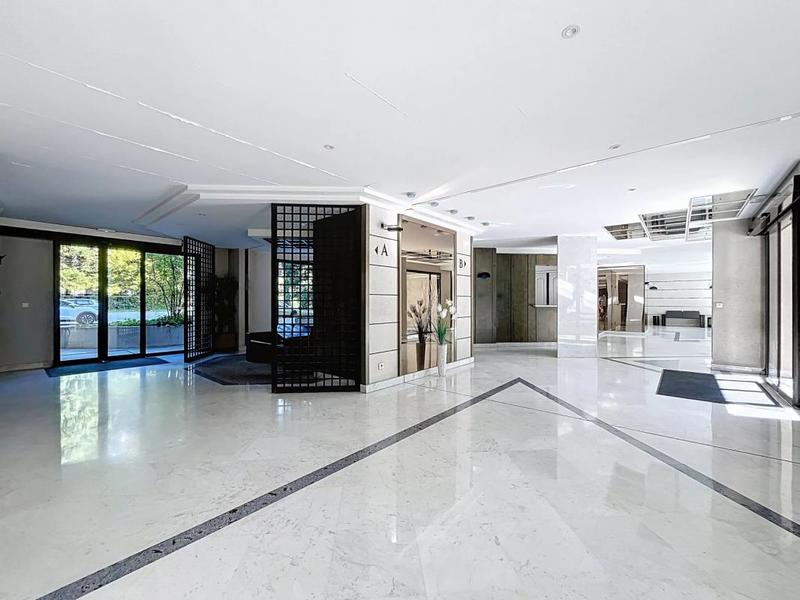 Studio - 37 m² - 1 pièce