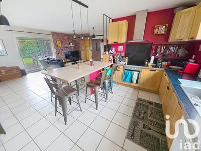 Maison - 102 m² - 5 pièces