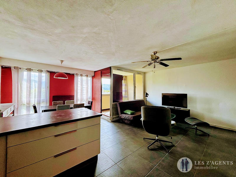 Appartement - 85 m² - 3 pièces