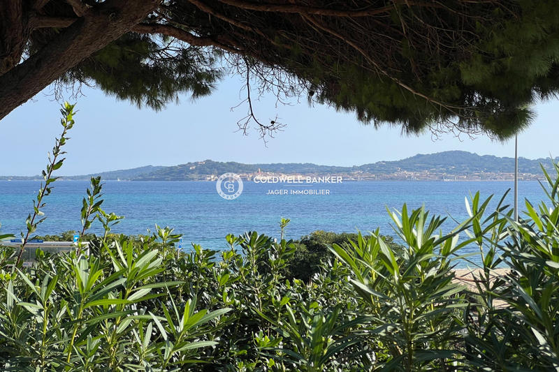 Villa - 614 m² - 14 pièces