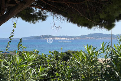 Villa - 614 m² - 14 pièces