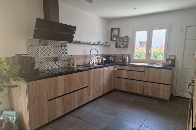 Maison - 74 m² - 3 pièces