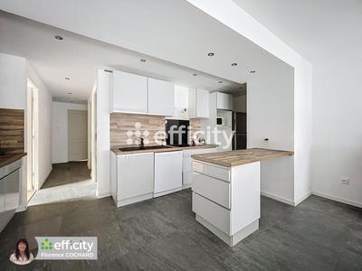 Appartement - 105 m² - 4 pièces