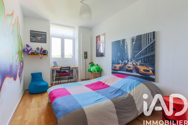 Appartement - 98 m² - 5 pièces