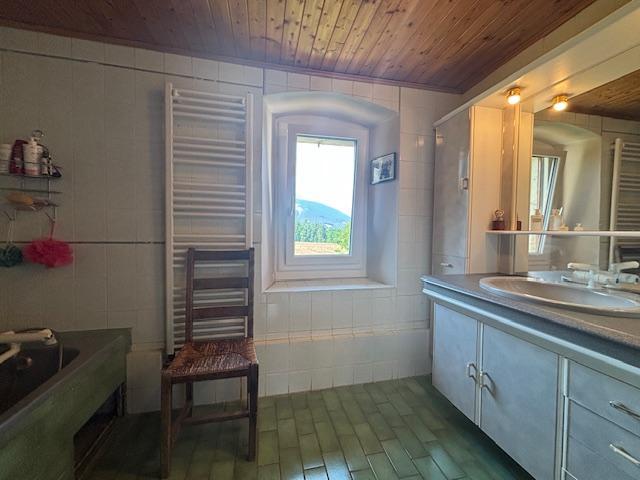 Villa - 152 m² - 6 pièces