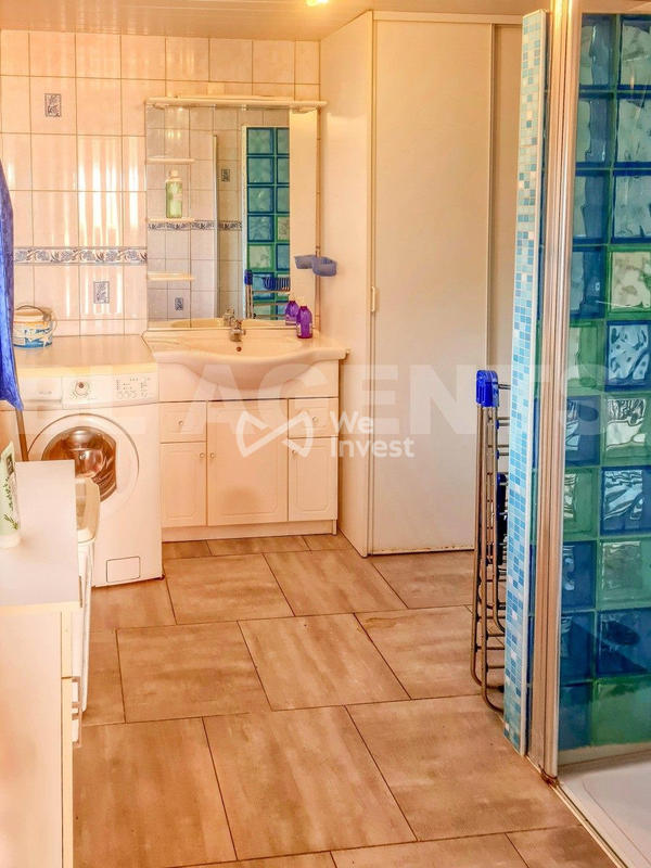 Maison - 320 m² - 11 pièces