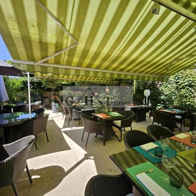 Local commercial - 657 m²