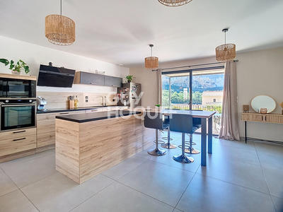 Villa - 117 m² - 4 pièces