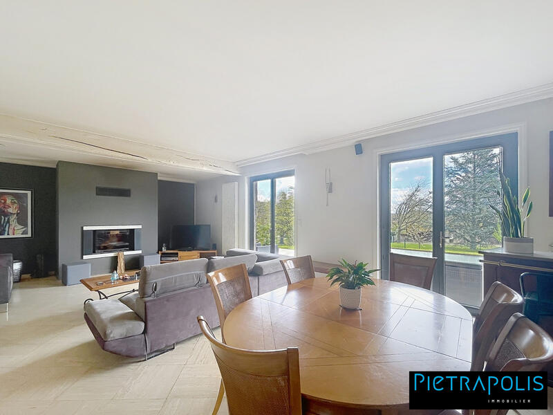 Villa - 278 m² - 7 pièces