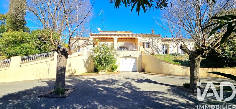 Maison - 186 m² - 7 pièces