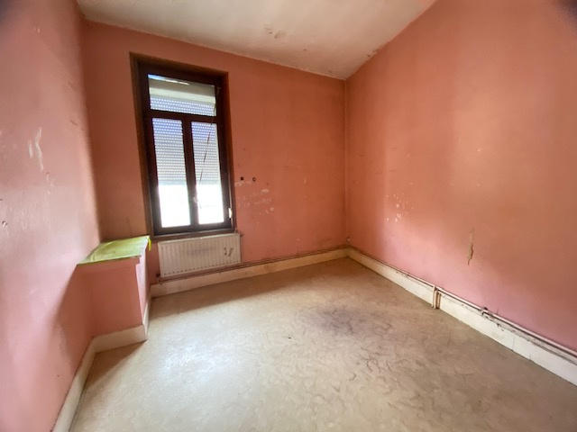 Maison - 93 m² - 6 pièces