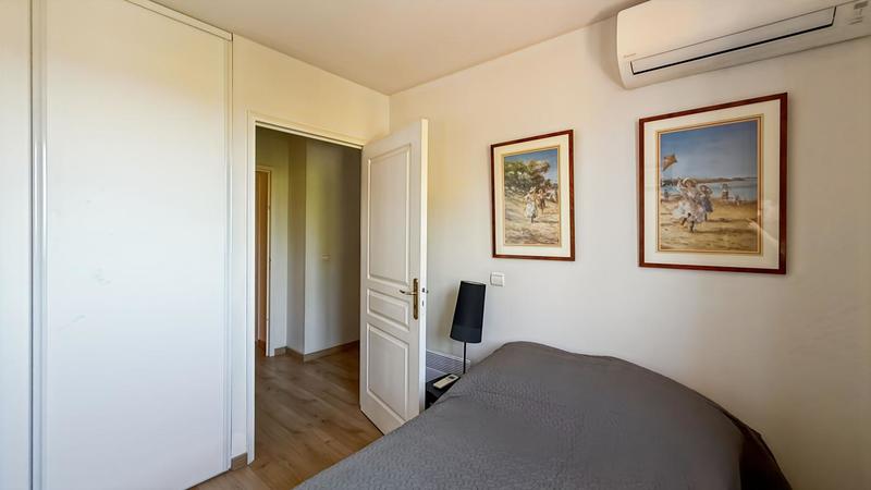 Appartement - 96 m² - 4 pièces