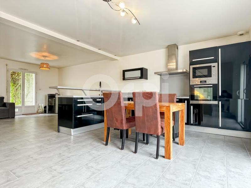 Maison - 110 m² - 4 pièces