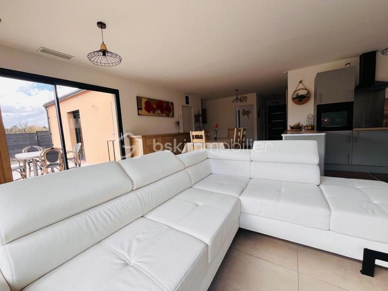 Maison - 97 m² - 4 pièces