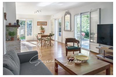 Villa - 195 m² - 8 pièces