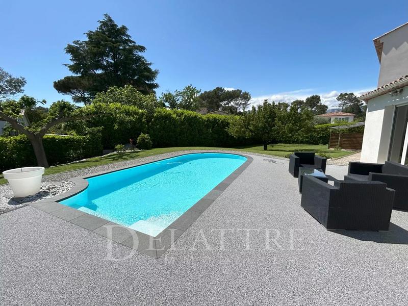 Villa - 160 m² - 7 pièces