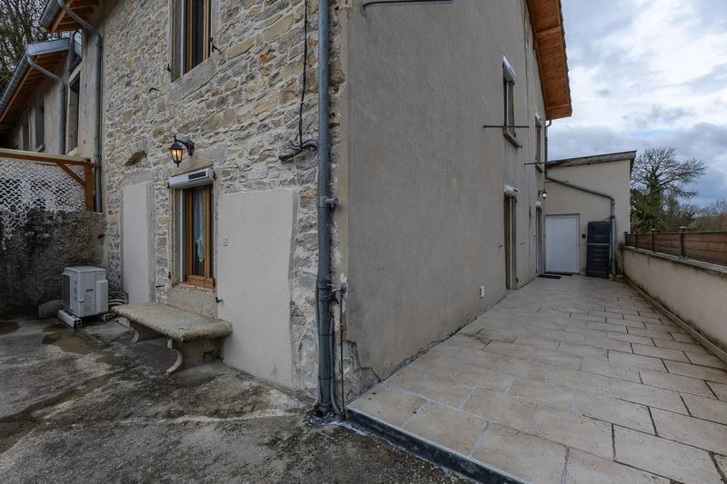 Maison - 140 m² - 6 pièces