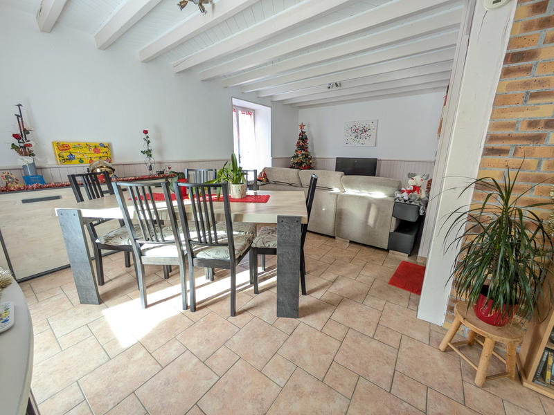 Maison - 170 m² - 10 pièces