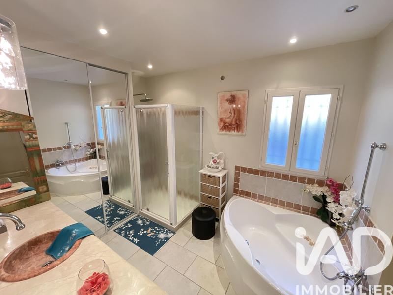 Maison - 269 m² - 6 pièces