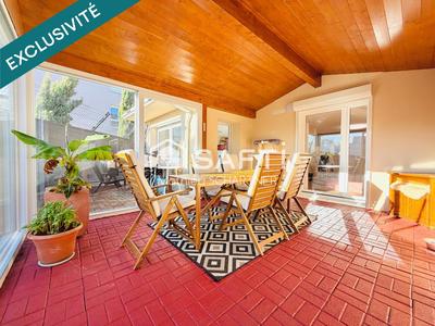 Maison - 196 m² - 7 pièces