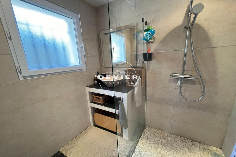 Maison - 180 m² - 6 pièces