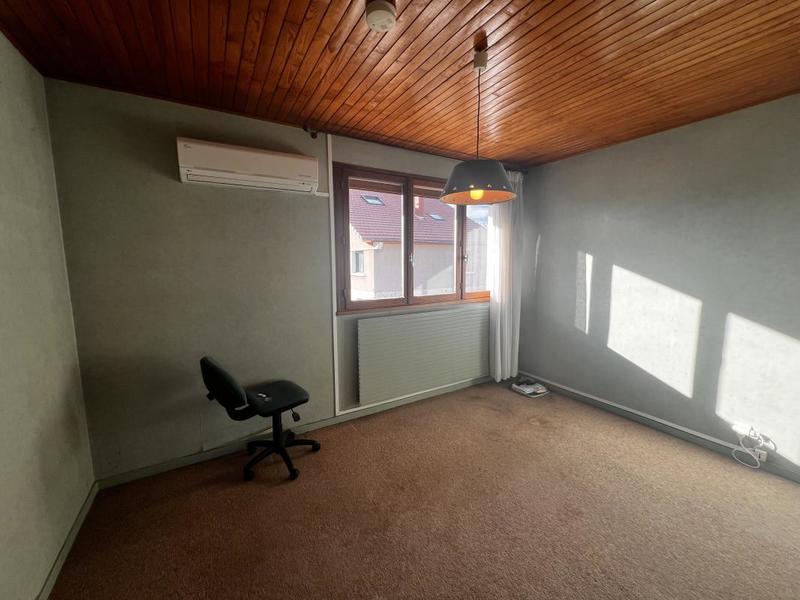 Villa - 90 m² - 4 pièces