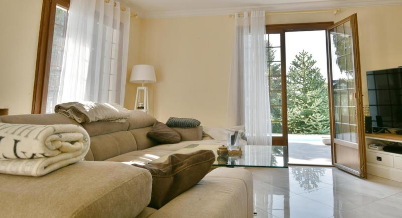 Maison - 186 m² - 7 pièces