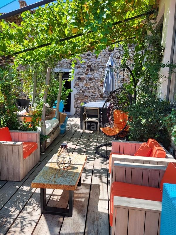 Maison de village - 264 m² - 9 pièces