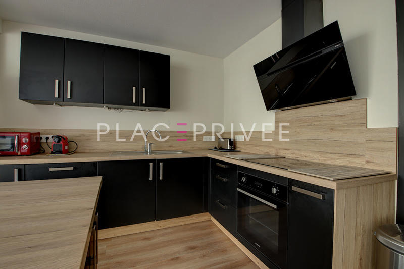 Appartement - 84 m² - 4 pièces