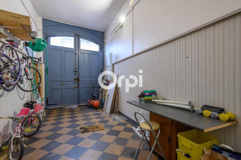 Maison - 195 m² - 7 pièces