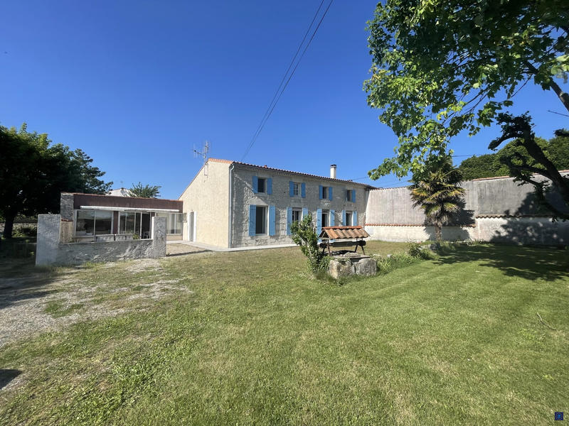 Maison - 151 m² - 7 pièces