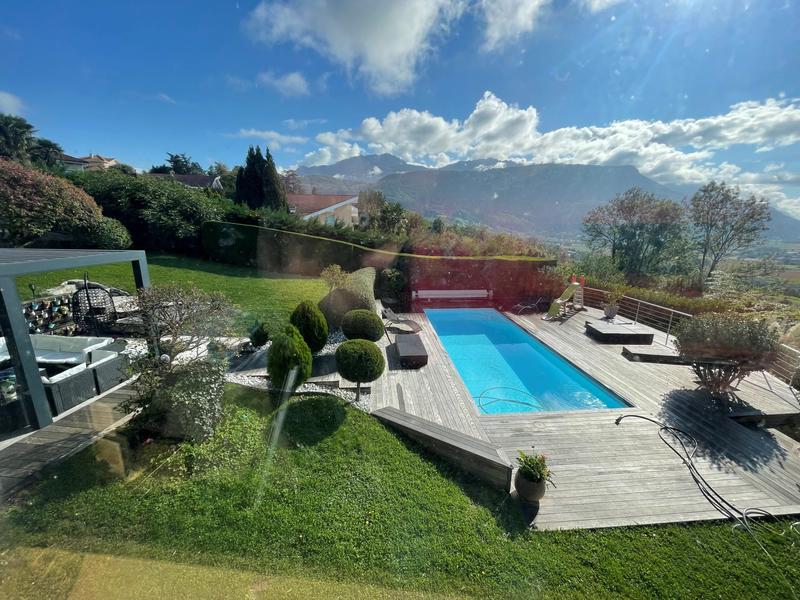 Maison - 436 m² - 11 pièces