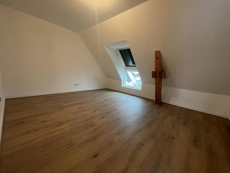 Appartement ancien - 94 m² - 4 pièces