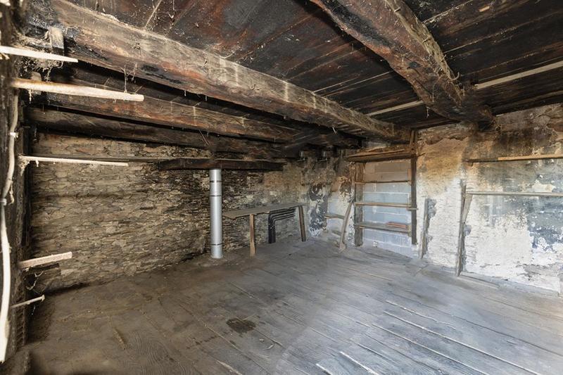 Maison - 147 m² - 6 pièces