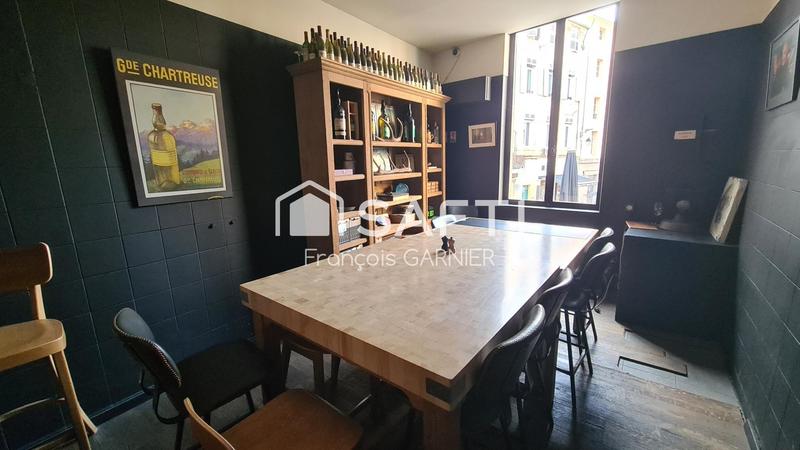 Local commercial - 110 m² - 5 pièces