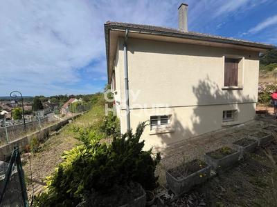 Maison - 95 m² - 6 pièces