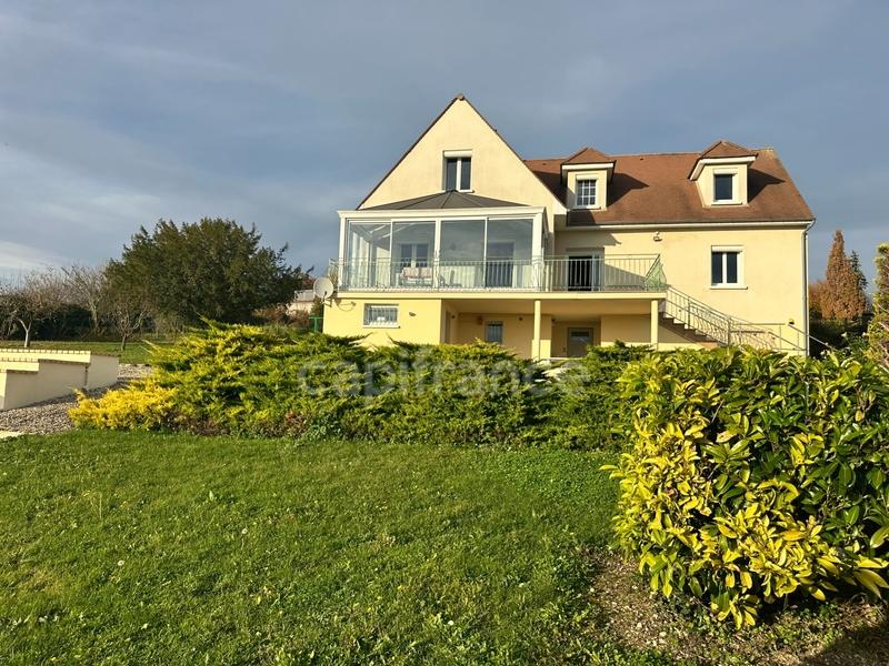 Maison - 179 m² - 9 pièces