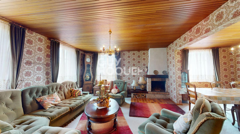 Maison - 160 m² - 9 pièces