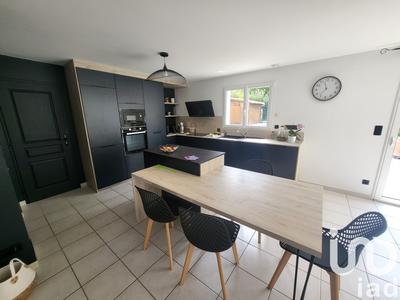 Maison - 106 m² - 5 pièces