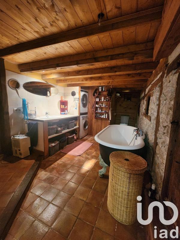 Maison - 271 m² - 7 pièces