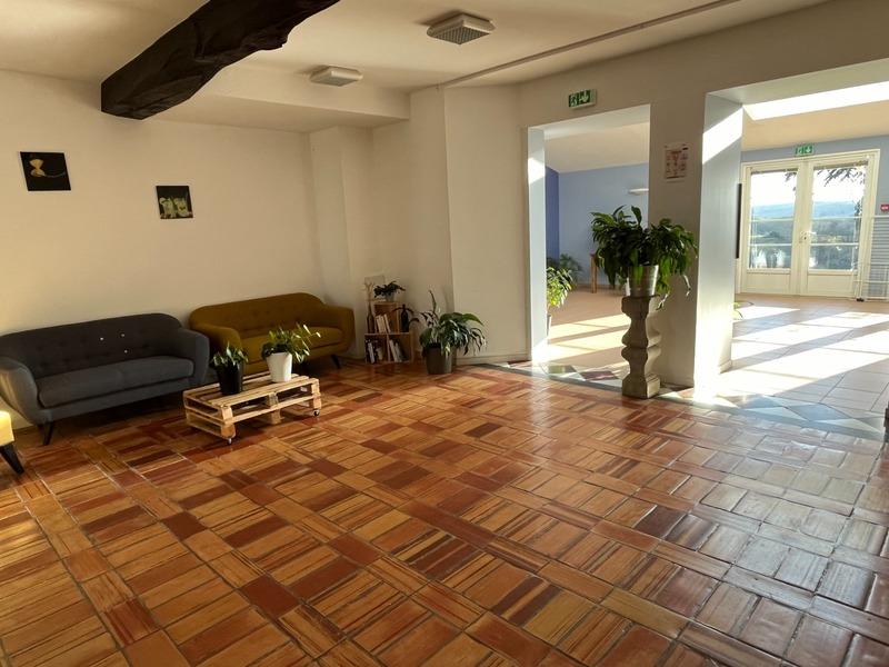 Château - 2 000 m² - 38 pièces